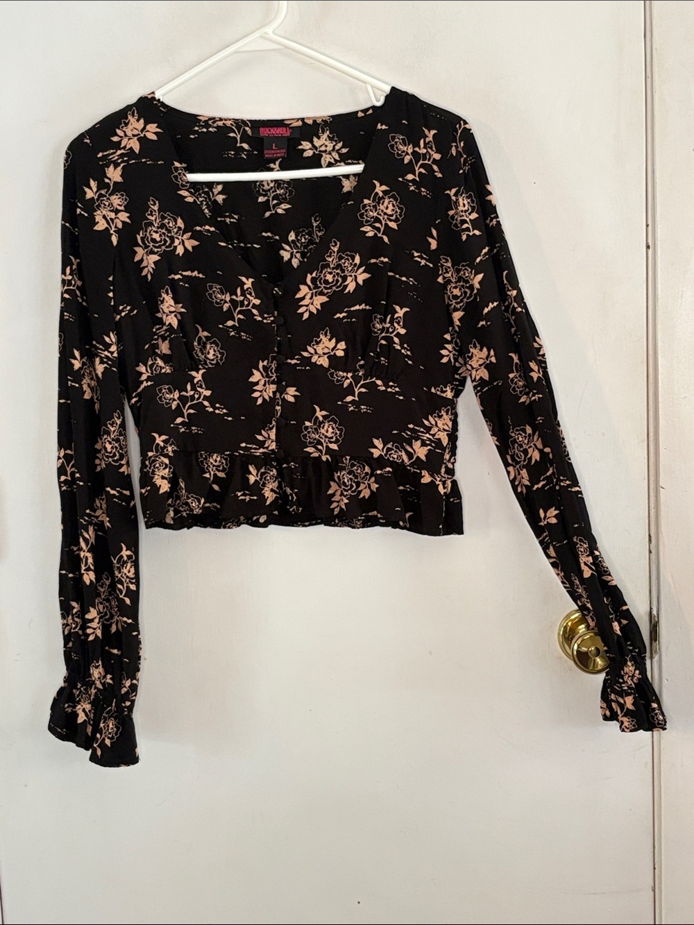 Rock & Roll Denim black cream floral long sleeve cropped top Size Large